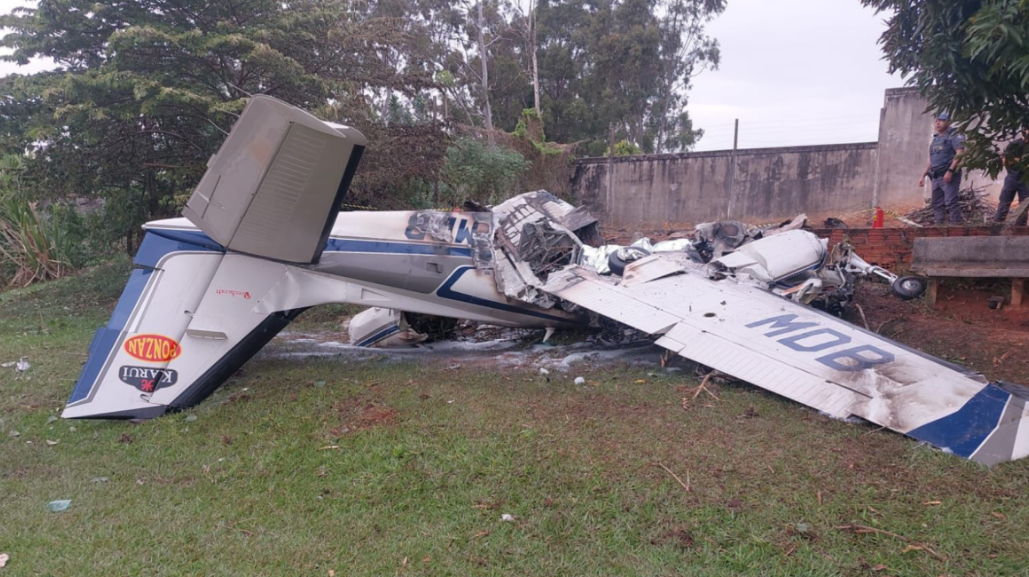 Queda de avião próximo a aeroporto de Marília deixa dois mortos - Crédito: Reprodução CNN / Defesa Civil