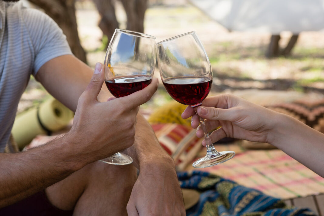 Enoturismo e gastronomia fortalecem destinos brasileiros - Crédito: Magnific / Freepik