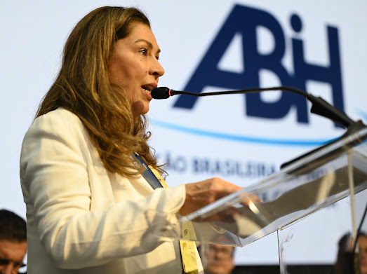 Margot Rosenbrock, presidente da ABIH-SC, entidade promotora do 37º Encatho & Exprotel, em Florianópolis - Crédito: Fabrício de Almeida e Silva / Imagem e Arte