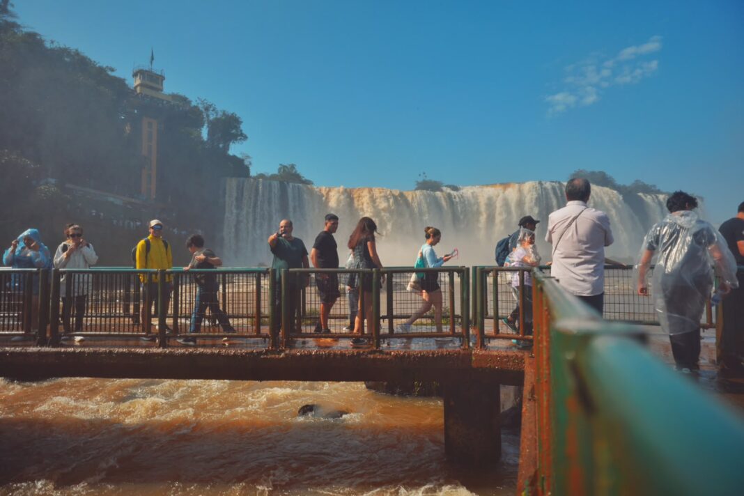 Cataratas do Iguaçu estão entre os principais atrativos turísticos do Brasil — Crédito: Urbia+Cataratas/Eagle Eye Company Cataratas do Iguaçu estão entre os principais atrativos turísticos do Brasil — Crédito: Urbia+Cataratas/Eagle Eye Company