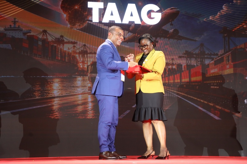 TAAG é reconhecida com o Prêmio Companhia Aérea de Passageiros no Angola Hub Transportes e Logística Summit - Crédito: divulgação TAAG é reconhecida com o Prêmio Companhia Aérea de Passageiros no Angola Hub Transportes e Logística Summit - Crédito: divulgação