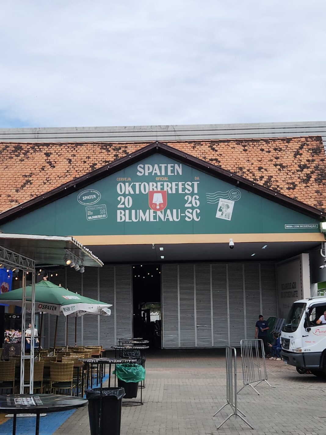 Identidade visual da Oktoberfest 2026 destaca Blumenau como sede de uma das principais festas de tradição germânica do Brasil. Crédito: Reinaldo Canto